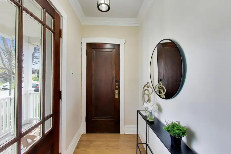 7006 W Jarvis Avenue, Niles, IL 60714 - #3