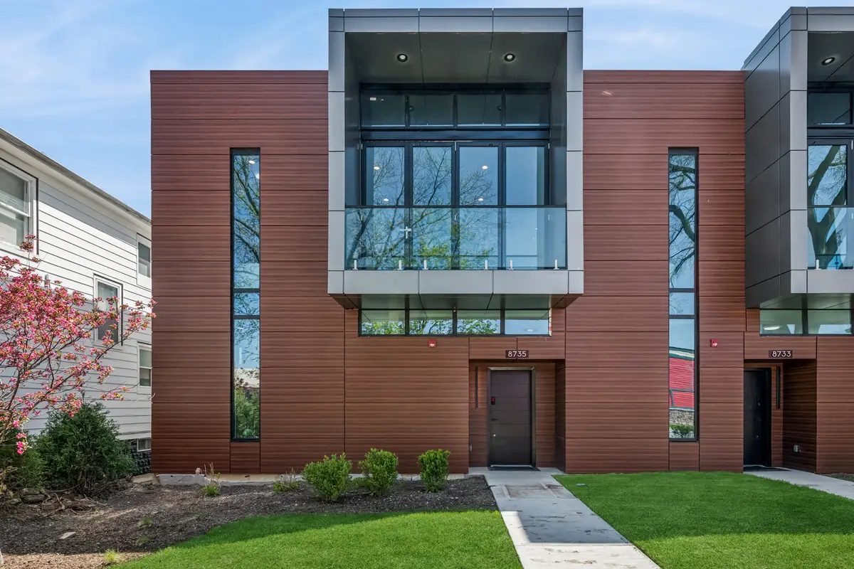 8735 Narragansett Avenue, Morton Grove, IL 60053 - #1