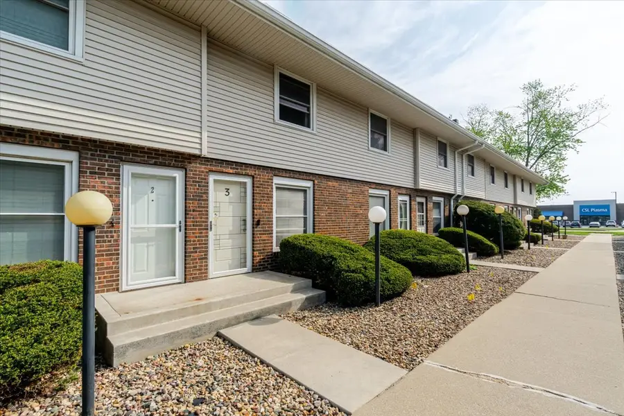 103 S Towanda Avenue #3, Normal, IL 61761 - #3