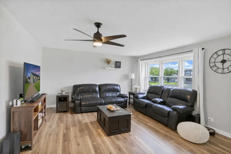 1320 Elm Drive, Schaumburg, IL 60194 - #3