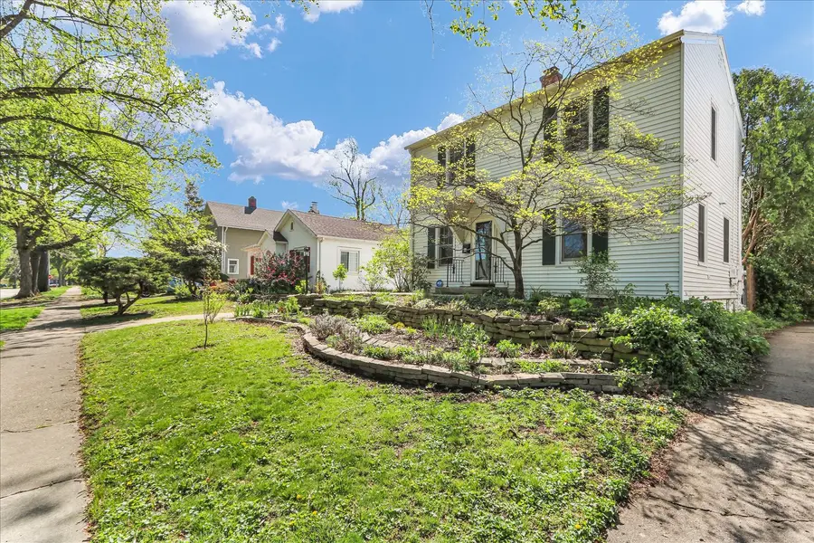 911 W Daniel Street, Champaign, IL 61821 - #2