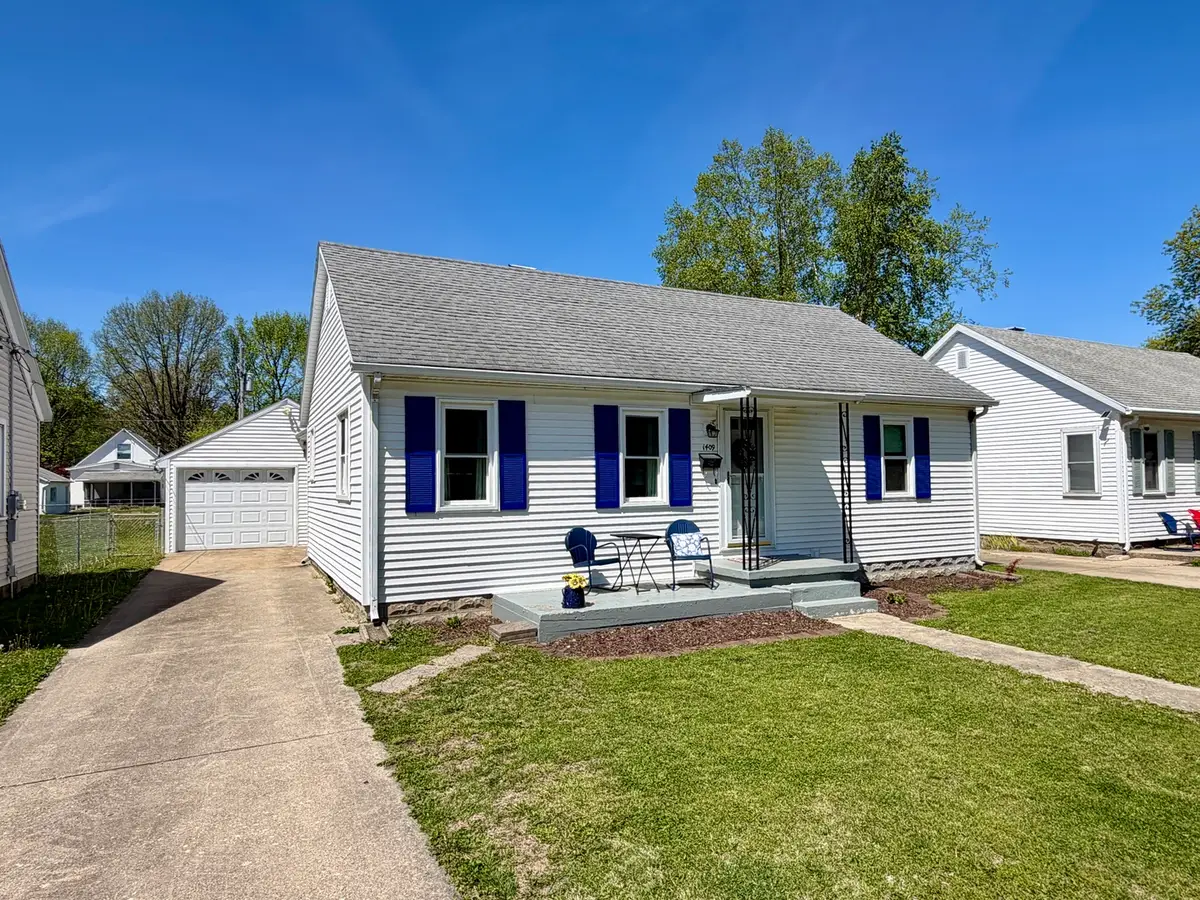 1409 S 14th Street, Mattoon, IL 61938 - #1