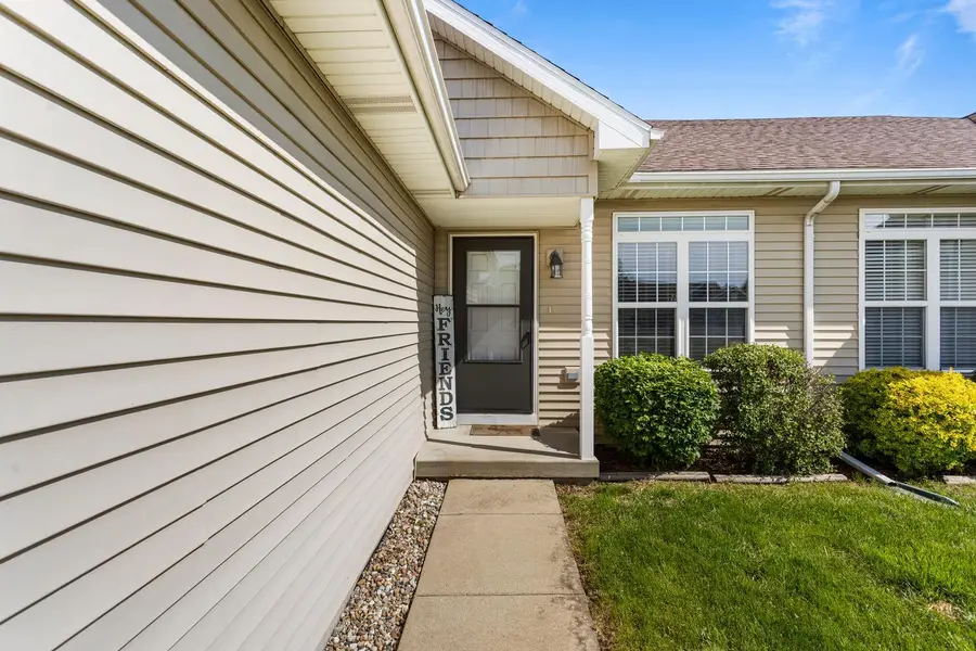 2022 Macon Street, Mahomet, IL 61853 - #3