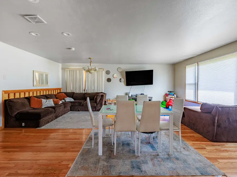 7832 Lamon Avenue, Burbank, IL 60459 - #3