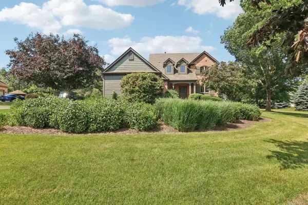 44W552 Volkening Circle, Hampshire, IL 60140