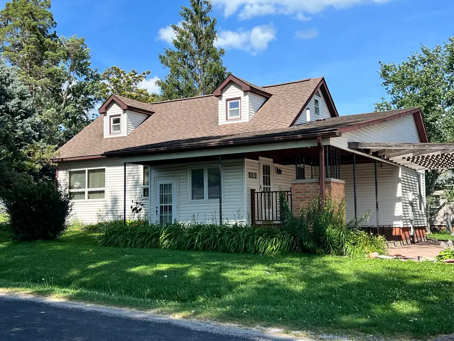 411 3rd Street, Matherville, IL 61263 - #3