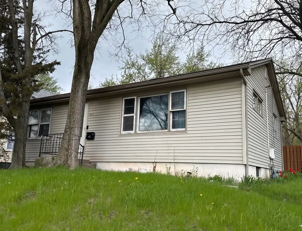 216 E Illinois Avenue, Aurora, IL 60505 - #1