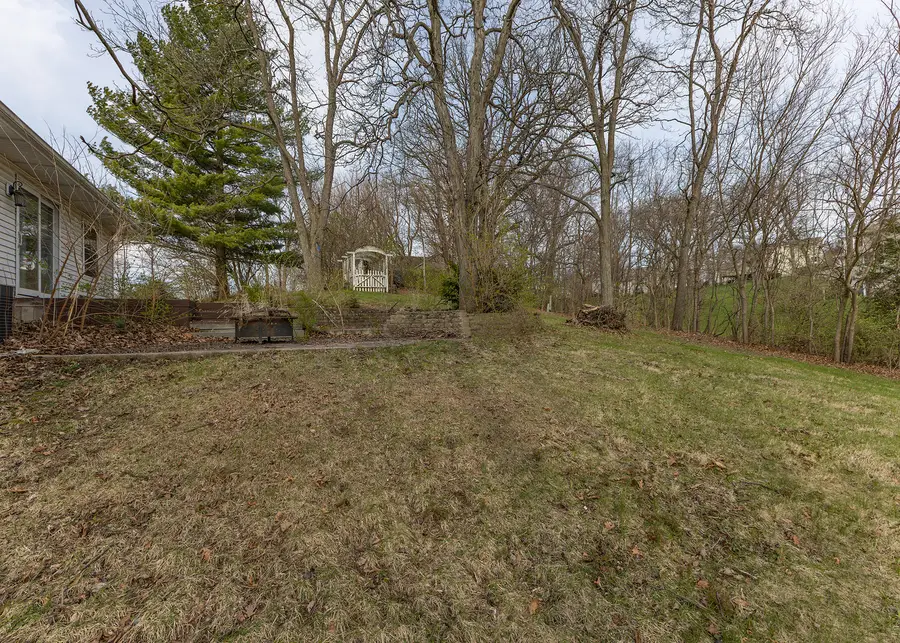 25 Oak Grove Road, Geneseo, IL 61254 - #3