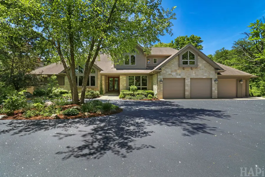 8806 Whispering Pines Trail, Woodstock, IL 60098 - #2