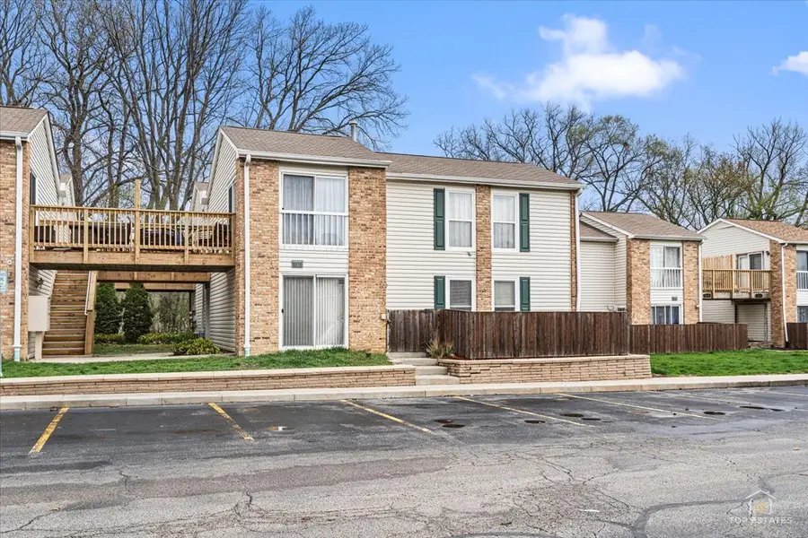 1976 Kenilworth Circle #E, Hoffman Estates, IL 60169 - #2