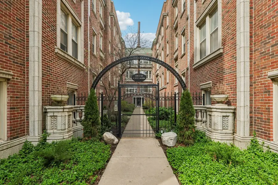 5404 N Kenmore Avenue #3, Chicago, IL 60640 - #2