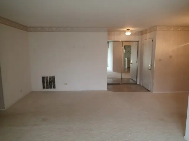 9124 Clairmont Court #9124, Orland Park, IL 60462 - #2