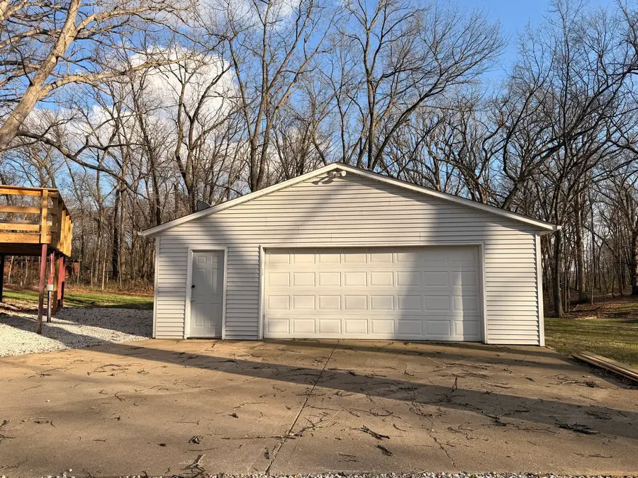 2 Acapulco Drive, Putnam, IL 61560 - #3