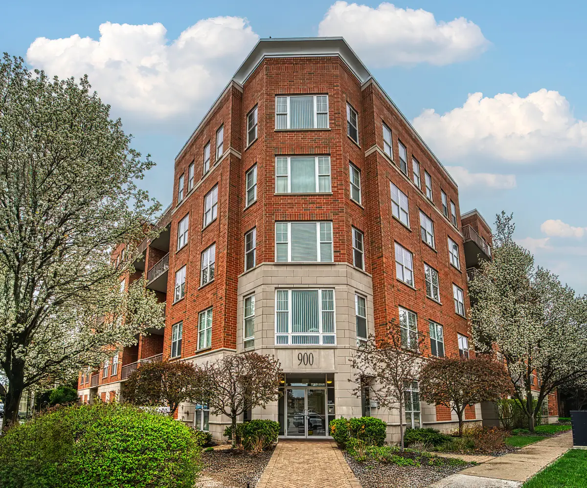900 Lee Street #202, Des Plaines, IL 60016 - #1