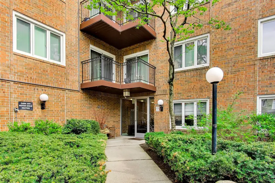 901 Hinman Avenue #5A, Evanston, IL 60202 - #2