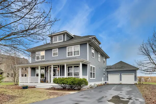 1082 Prairie Trail, Grayslake, IL 60030