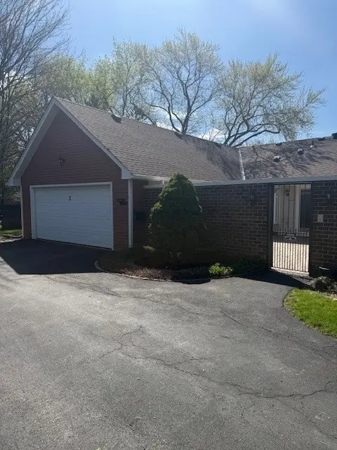 3 Calchester On Auburn Road, Rolling Meadows, IL 60008 - #1