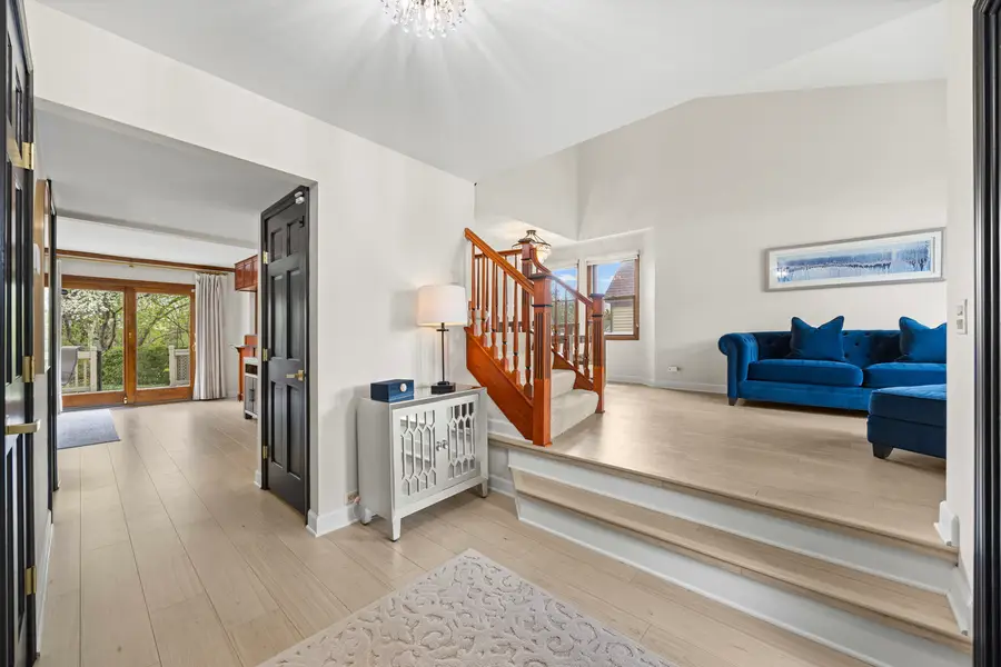 547 Newberry Drive, Elk Grove Village, IL 60007 - #2