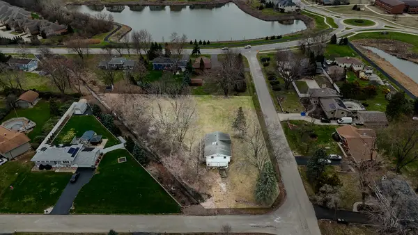 10135 Sunridge Drive, Naperville, IL 60564