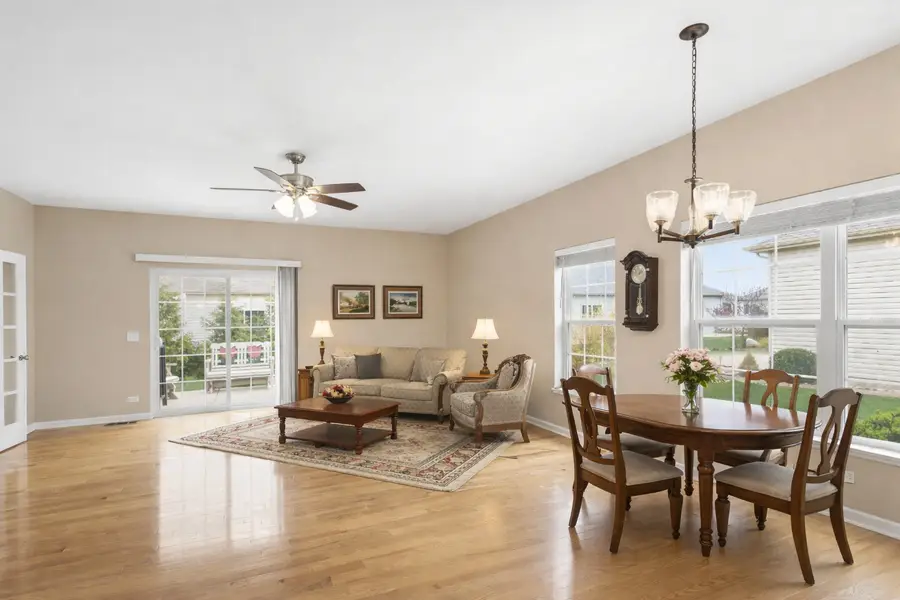 928 Yorktown Street, McHenry, IL 60050 - #2