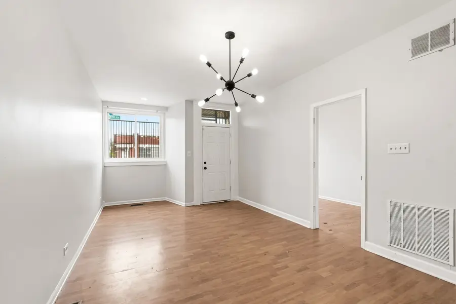 2533 E 83rd Street, Chicago, IL 60617 - #3