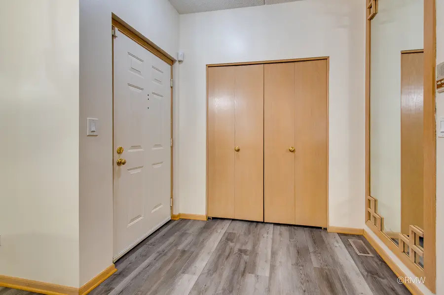 223 Glen Ridge Lane #1B, Bloomingdale, IL 60108 - #3