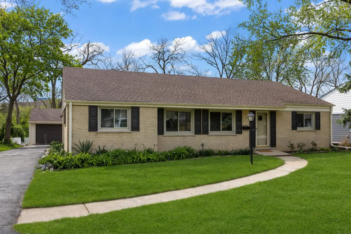 5818 Ridgewood Drive, Western Springs, IL 60558 - #1
