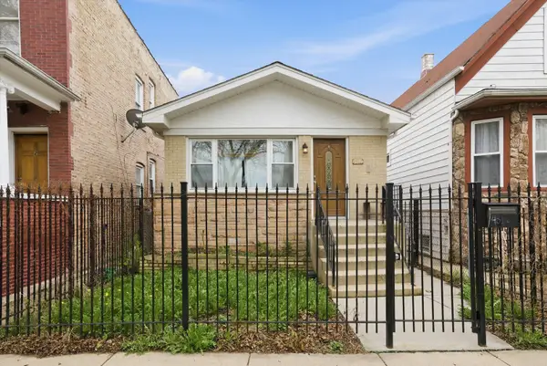4311 W Shakespeare Avenue, Chicago, IL 60639