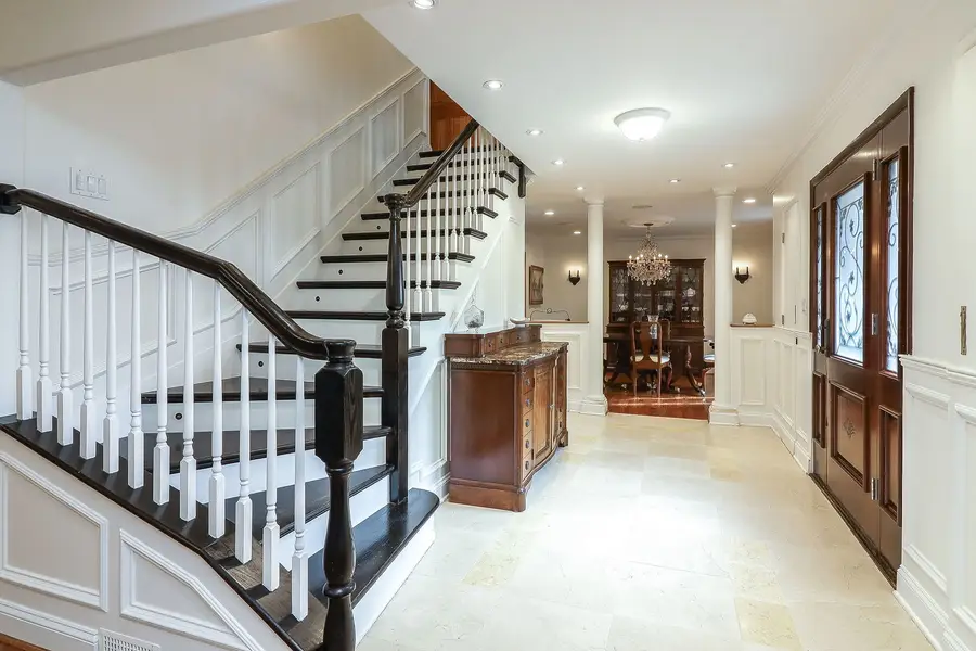 39 Mockingbird Lane, Oak Brook, IL 60523 - #2