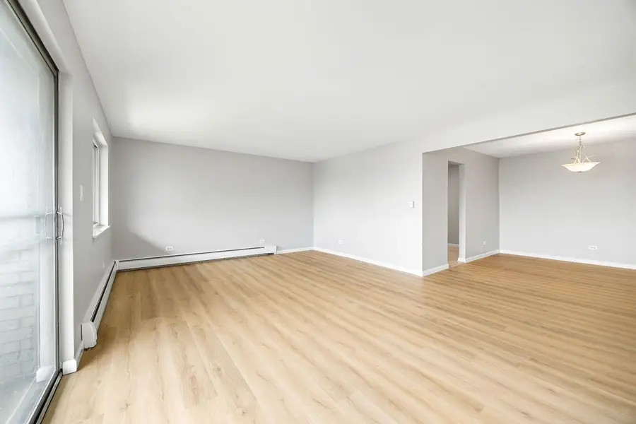 535 S Cleveland Avenue #406, Arlington Heights, IL 60005 - #3