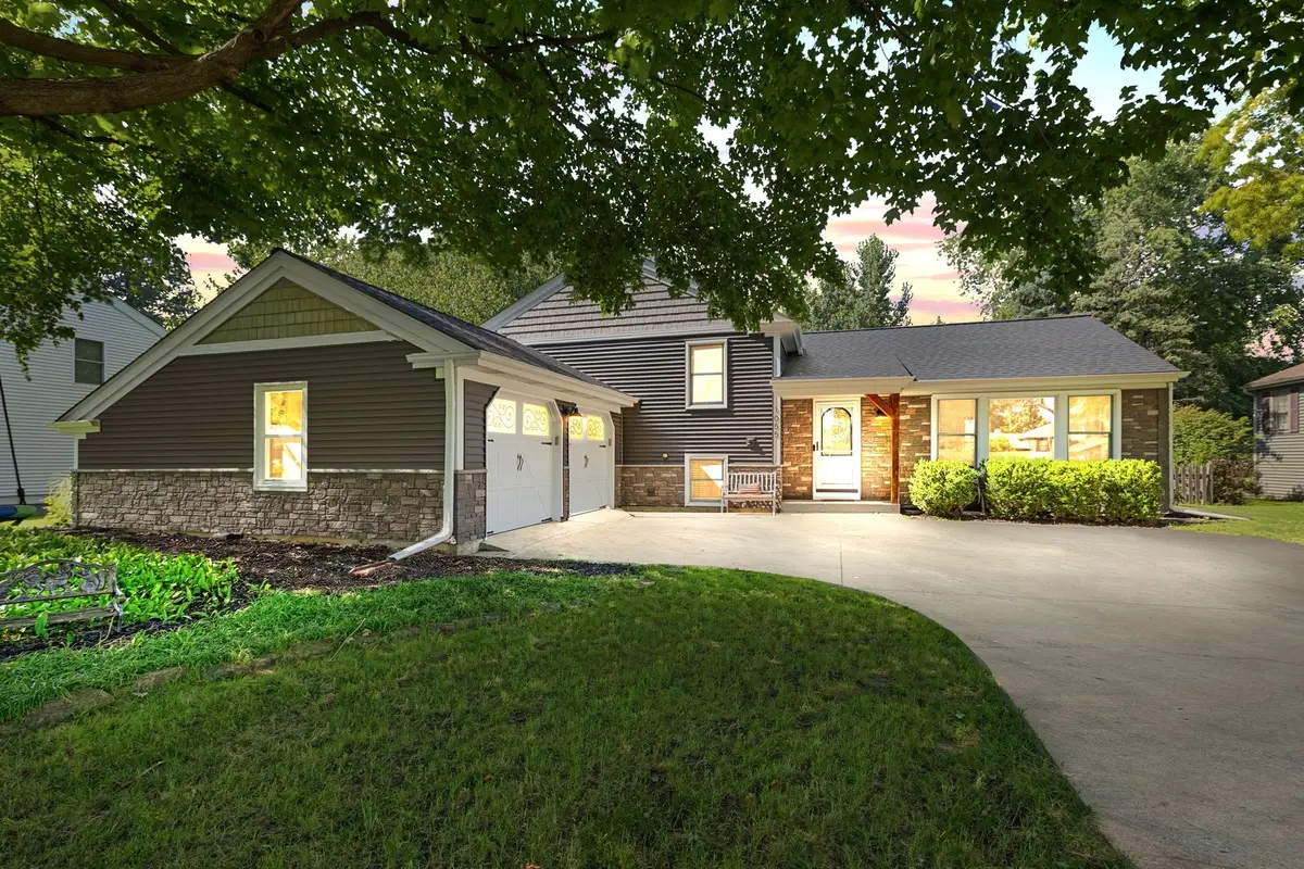 1055 Cardinal Court, Batavia, IL 60510 - #1