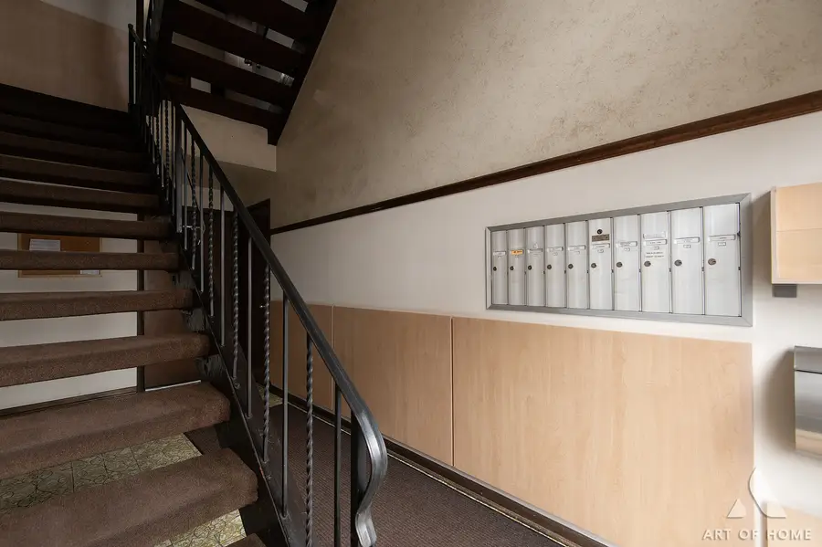 10323 Mayfield Avenue #2D, Oak Lawn, IL 60453 - #3