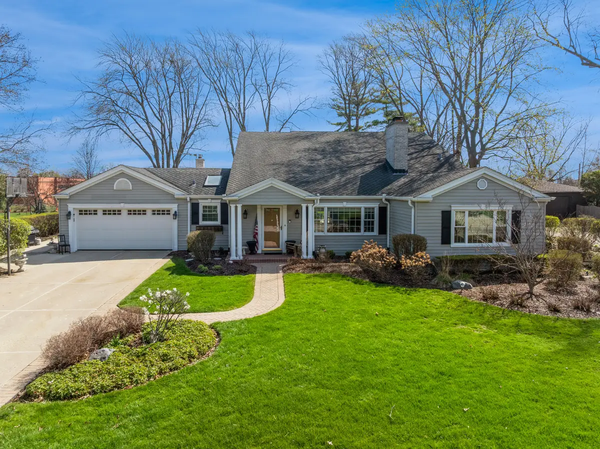 819 S Beverly Lane, Arlington Heights, IL 60005 - #1