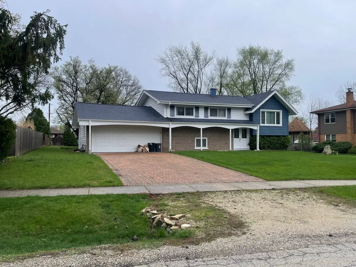 615 E Turner Avenue, Roselle, IL 60172 - #1