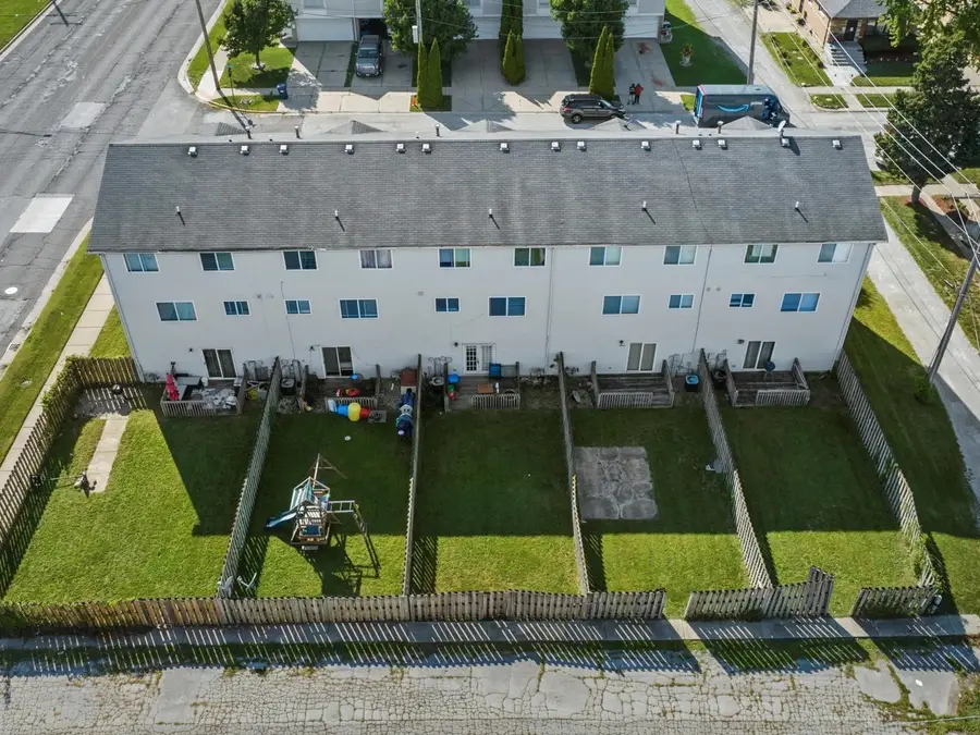 14541 S Marquette Avenue, Burnham, IL 60633 - #2