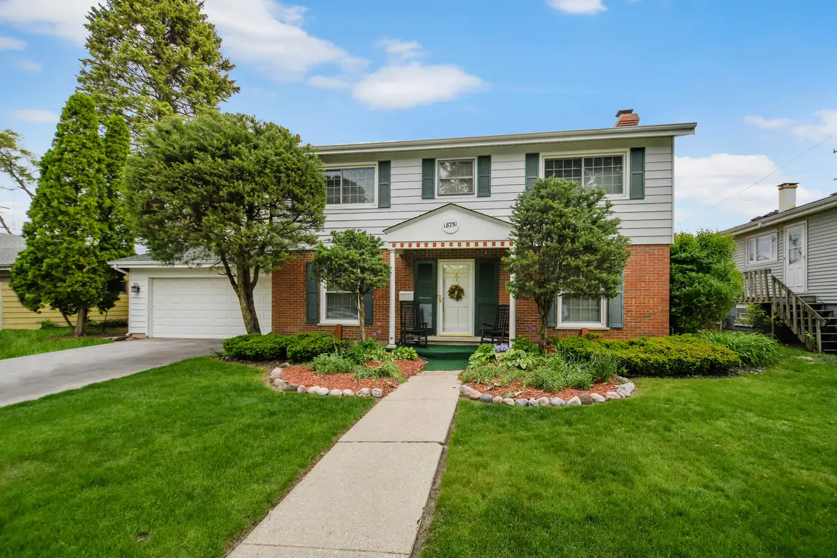 18751 Kings Road, Homewood, IL 60430 - #1