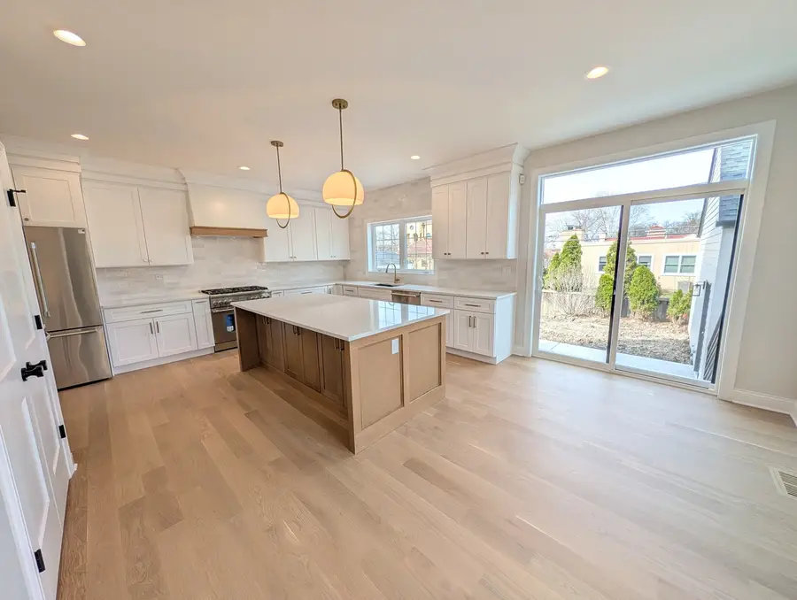 396 S Prospect Avenue, Elmhurst, IL 60126 - #2