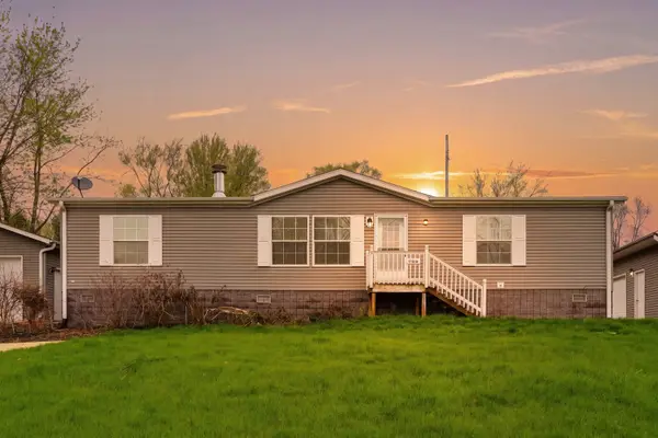 22816 243rd Street, Eldridge, IA 52748