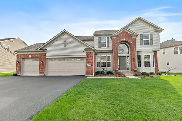 4077 Stratford Lane, Carpentersville, IL 60110