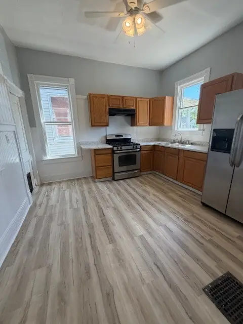 604 E Market Street, Bloomington, IL 61701 - #3