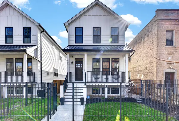 2905 N Talman Avenue, Chicago, IL 60618