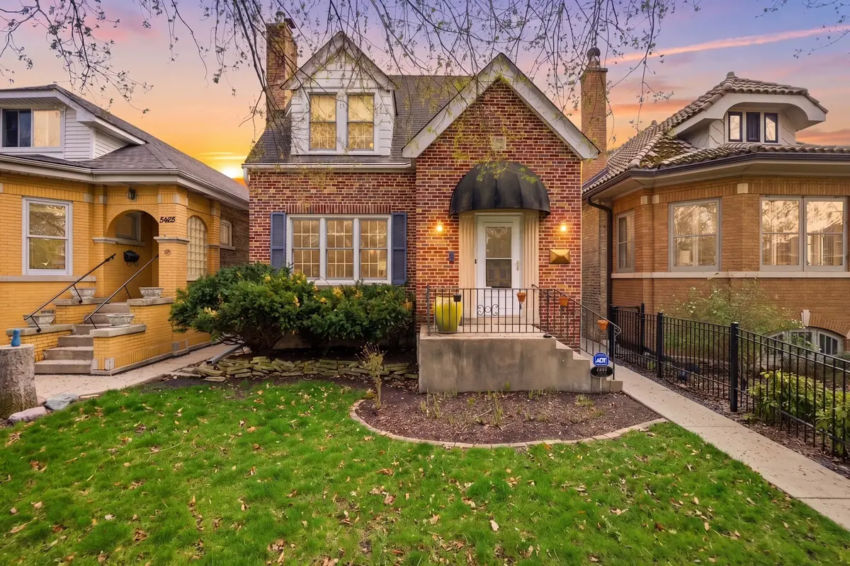 5455 W Cullom Avenue, Chicago, IL 60641 - #1