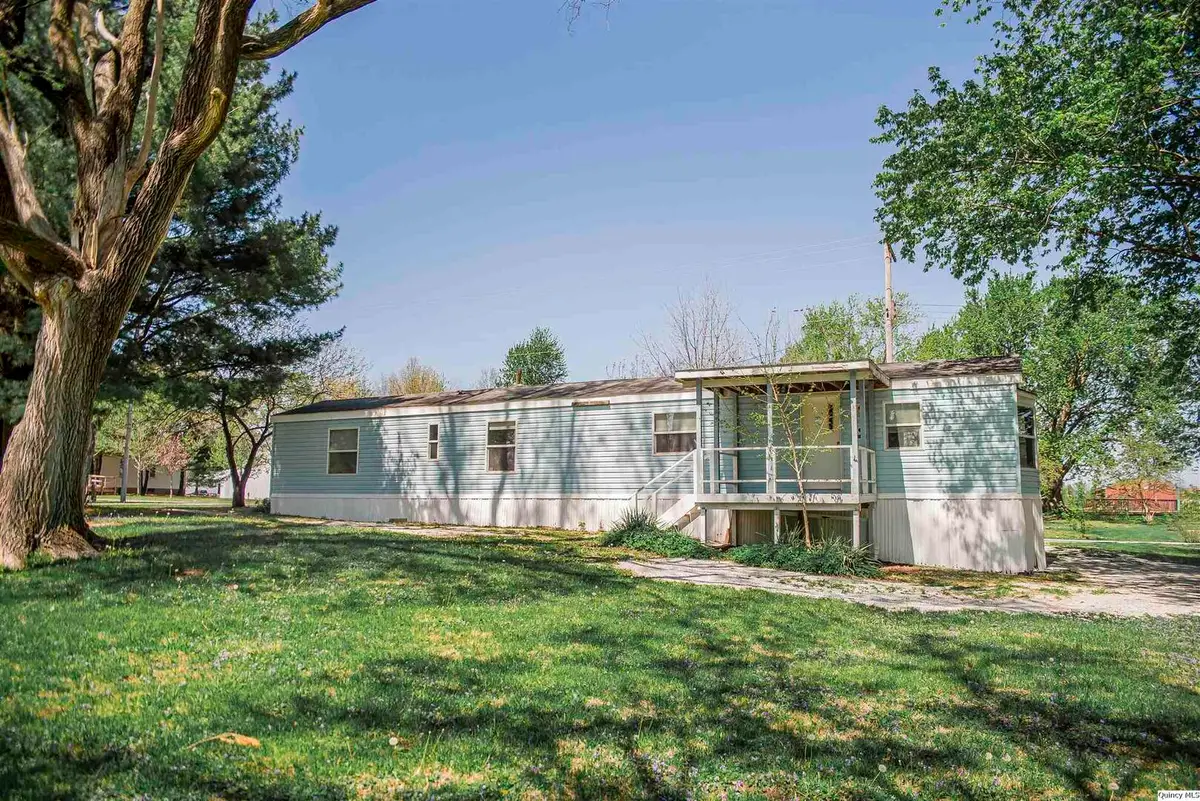 110 N 1st St, West Point, IL 62380 - #1