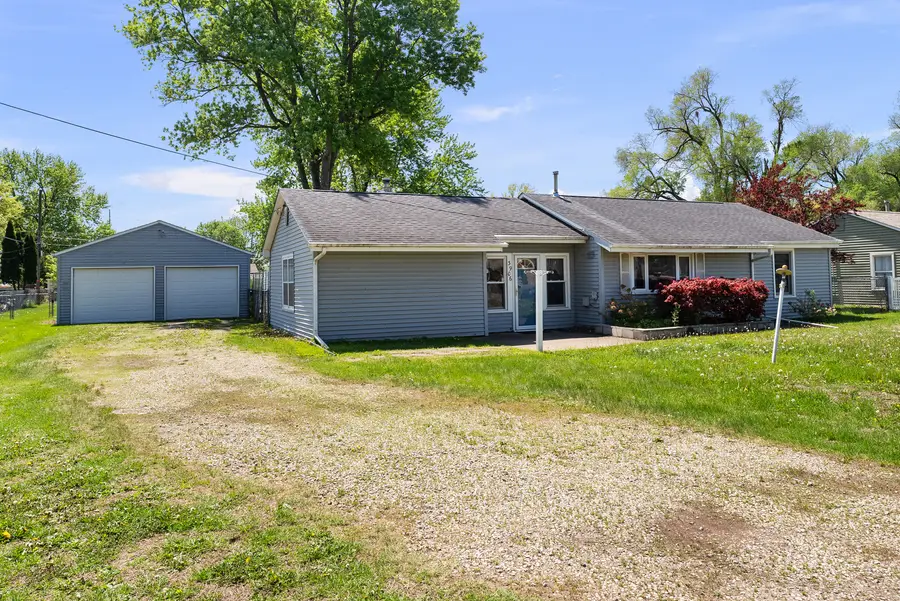 3906 Morton Drive, East Moline, IL 61244 - #2