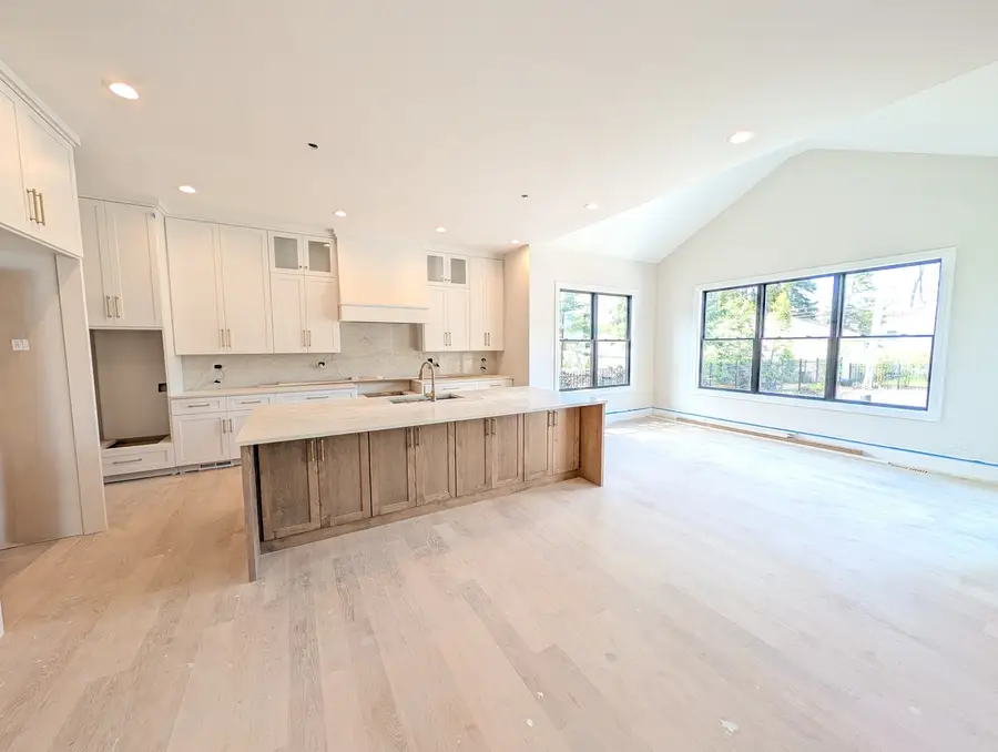 120 N Walnut Street, Elmhurst, IL 60126 - #2