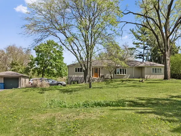 1S655 Taylor Road, Glen Ellyn, IL 60137