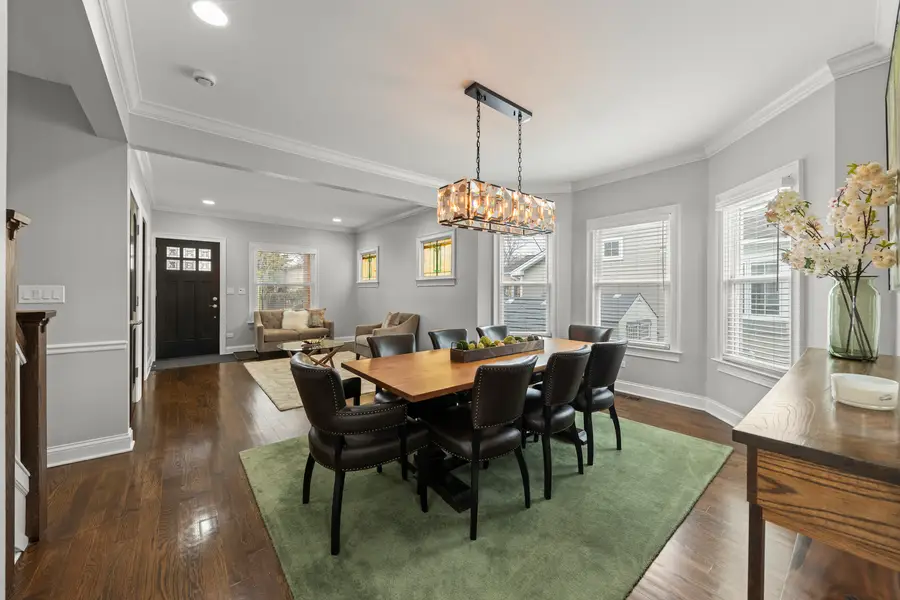 5009 W Catalpa Avenue, Chicago, IL 60630 - #3