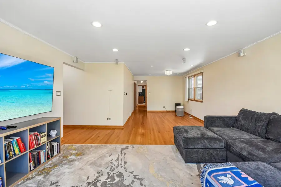 1914 W Farwell Avenue, Chicago, IL 60626 - #3