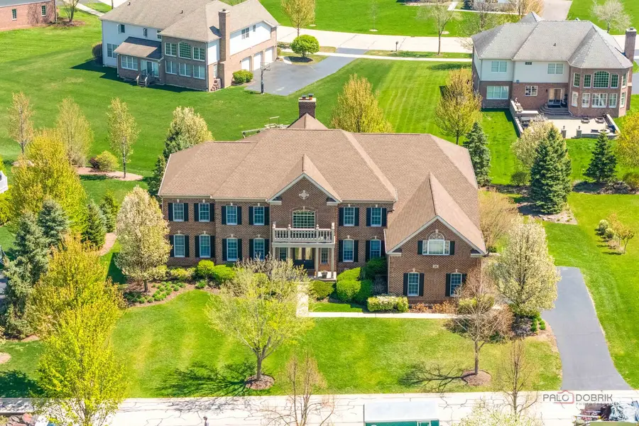 18 Tournament Drive N, Hawthorn Woods, IL 60047 - #3