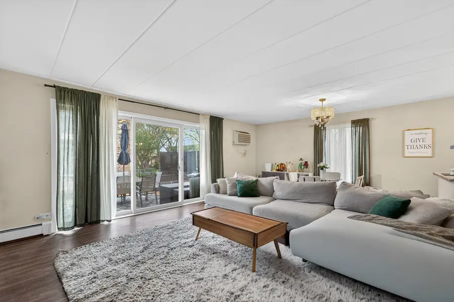 9620 S Kedvale Avenue #101, Oak Lawn, IL 60453 - #3